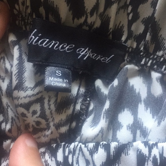 Black and white leggings - Picture 3 of 3